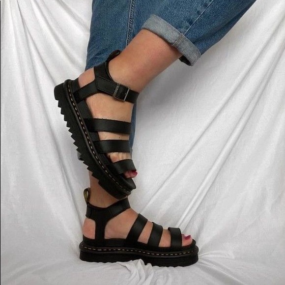 PERFECT CONDITION Dr. Martens blaire hydro leather strap sandals black size 8 - Picture 3 of 3